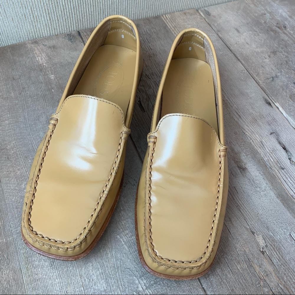 Tod’s Tan Leather Loafers 8